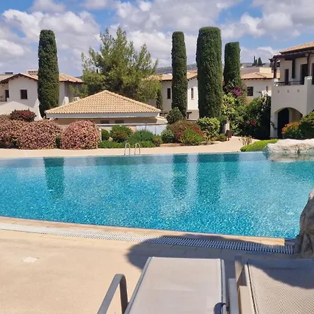 Zc02 Adjacent To Aphrodite Hills- Communal Pool, Garden * Κούκλια