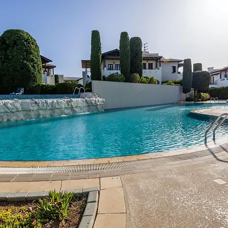 Zc02 Adjacent To Aphrodite Hills- Communal Pool, Garden קוקליה